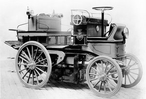 巴黎消防队的电动汽车，1899年 作者 法国摄影师
