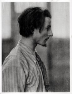 Henri Gaudier-Brzeska（1891-1915） 作者 法国摄影师