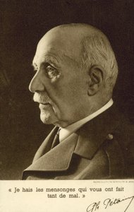 Marshal Philippe Petain, French soldier and wartime leader of Vichy France (b/w photo) 作者 法国摄影师