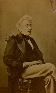 Hippolyte Bellangé 的肖像，法国画家和平版画家； 点菜访问（黑白照片） 作者 法国摄影师