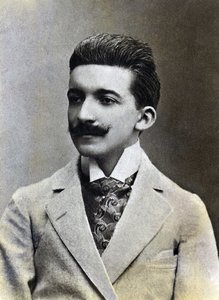 Portrait of Pierre Louis dit Louys (1870-1925), French writer. 作者 法国摄影师