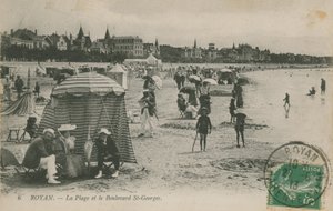 1913年发送的海滩明信片和法国鲁瓦扬的St Georges大道 作者 法国摄影师