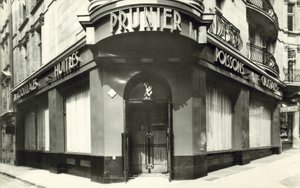 Prunier Restaurant (b/w photo) 作者 法国摄影师