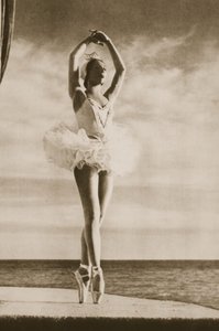 天鹅湖的Rosella Hightower，来自Grand Ballet de Monte-Carlo，1949年（照相凹版） 作者 法国摄影师