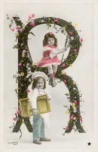 字母R（彩色照片 作者 法国摄影师