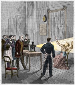 在光的影响下产生的催眠症--法国神经学家让-马丁-沙尔科（1825-1893）在萨尔佩特里尔医院用魔法灯笼研究病人的催眠现象--催眠症--让-马丁-沙尔科（1825-1893），法国神经学家。 作者 法语学校
