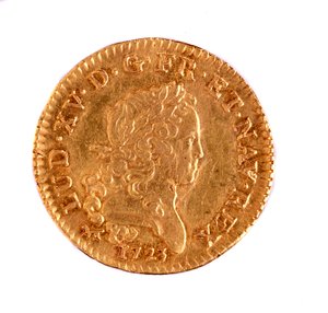 金色法国路易，国王路易十五（1715-1774）统治时期 1723 直径2,3厘米 那不勒斯，考古博物馆 作者 法语学校