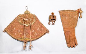 霍金套袋，手套和引擎盖，法国，1600-25