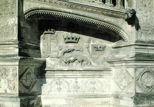从大Escalier救济描绘弗朗索瓦一世（1494-1547）与蝾螈的徽章 作者 法语学校