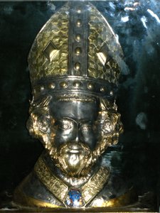 St. Polycarp（银和金）的圣物头 作者 法语学校