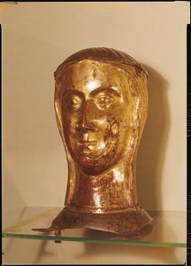 St. Ursula同伴的圣物头，c.1300，利摩日（镀金铜）