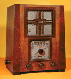Sonora Radio，c.1930 作者 法语学校
