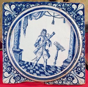 瓷砖描绘巴松管，1706（彩陶） 作者 法语学校