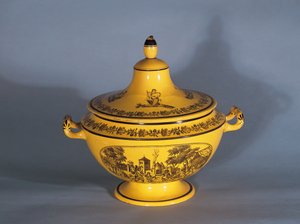 采用黑色印花设计的Tureen，c.1820（彩陶）