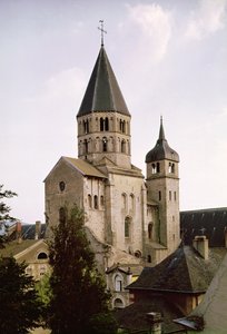 观点的修道院教会的Clocher de lEau Benite，1088-1130 作者 法语学校