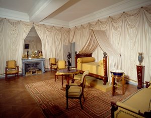 拿破仑一世（1769-1821）皇帝在马尔马松城堡的房间，位于Rueil Malmaison的景色。 作者 法语学校