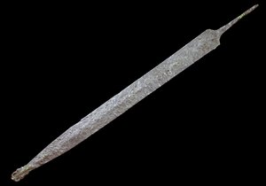 Art of Gaul: Iron Spee, Iron Age (400 BC). Museum of Antiquities, Saint Germain en Laye. 作者 高卢什