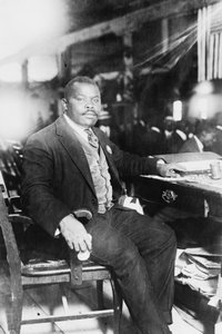 马库斯·加维（Marcus Garvey，1887-1940），泛非主义者和牙买加民族英雄