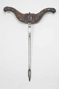 处理螺旋钻，c.1600（梨木和钢）（另见701075-6）