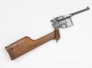 毛瑟 C96 7.63 毫米手枪 作者 德国学校