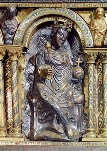 奥托二世（955-83），神圣罗马帝国皇帝，来自查理曼神殿（742-814），1215（金和珐琅）的细节 作者 德国学校