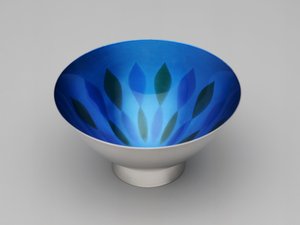 "纽波特 "碗，约1960年（银盘和涂色）。