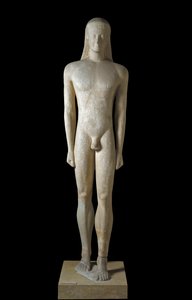 希腊艺术：Kouros 雕像，古代时期（公元前 650-500 年）年轻人的雕塑，公元前 530-520 年，来自梅洛斯，昏暗。 1,94 m - 雅典娜，国家考古博物馆 - Kouros - 古希腊雕塑（公元前 650-500 年），来自梅洛斯，公元前 530-520 年（H.194 厘米）- Natio