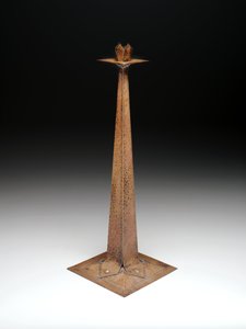 烛台，约1907年（铜）。 作者 古斯塔夫·斯蒂克利