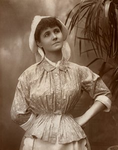 艾格尼丝-休伊特，英国女演员，1887年 作者 HS曼德尔松