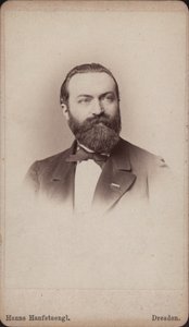 大提琴家和作曲家弗里德里希-格吕茨马赫1832-1903年的肖像，约1865年。 作者 汉斯·汉夫斯坦格尔