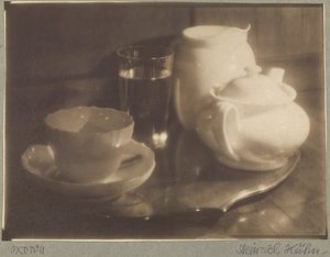 [茶的静物，第三版］