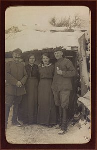 第一次世界大战：1914-1916 年德国军队入侵期间的“乌克兰”。 团体肖像（黑白照片） 作者 英雄公墓Dsessentniki（At ..至）