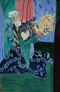 金鸡菊、鸢尾花和含羞草（蓝色桌布上蓝色花瓶中的鲜花） 作者 亨利·马蒂斯