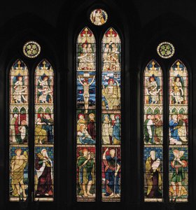 East Window，1879（彩色玻璃） 作者 亨利·假日