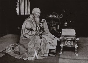 一位佛教住持（黑白照片） 作者 赫伯特·庞廷