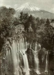 富士山和伊东瀑布（Shira-Ito Waterfall），1910年。 作者 赫伯特·庞廷