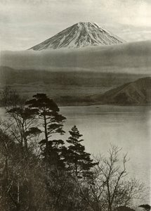 1910年，来自中野仓-Toge的富士。 作者 赫伯特·庞廷
