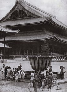 京都东本愿寺(黑白照片) 作者 赫伯特·庞廷