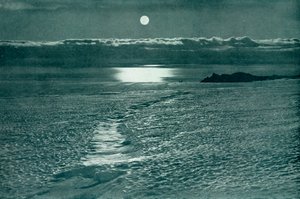 ``巴恩冰川：裂隙与薄薄的雪桥&39;&39;，c19101913,1913年。 作者 赫伯特·庞廷