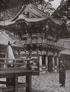 日光的养命门（黑白照片） 作者 赫伯特·庞廷