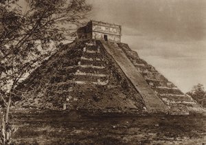 墨西哥：尤卡坦奇奇恩特扎遗址，"El Castillo"（黑白照片） 作者 雨果·布雷默
