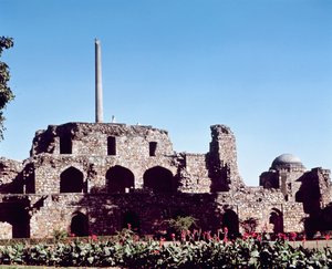 由Firuz Shah Tughluq（1351-88）建立的城堡Kotla Firuz Shah的废墟 作者 印度学校