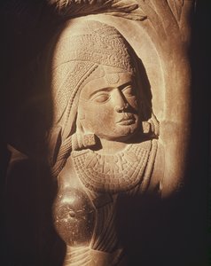 一个yakshini的头，来自Bharhut，Madhya Pradesh，晚Mauryan时期，Sunga王朝（公元前180-72）的佛教佛塔的门