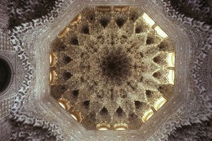 Abencerrajes大厅的天花板 作者 伊斯兰学校