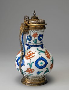 Fritware Jug，奥斯曼时期（釉面陶瓷与银镀金） 作者 伊斯兰学校
