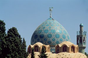Shah Nematollah Vali陵墓的绿松石铺磁砖的圆顶，建于1330-1430之间 作者 伊斯兰学校