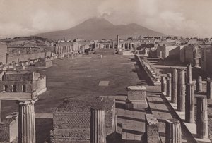 Foro Civile，论坛（黑白照片） 作者 意大利摄影师