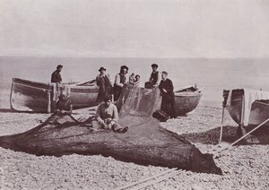 意大利。Bordighera，渔民工作（黑白照片 作者 意大利摄影师