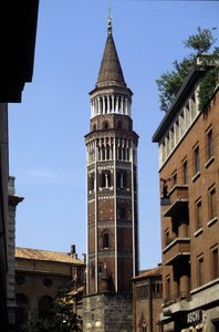 Milan: the bell tower of San Gottardo. 作者 意大利学校