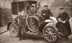 默西塞德郡利物浦的第一辆出租车，1906年 作者 JP伍德